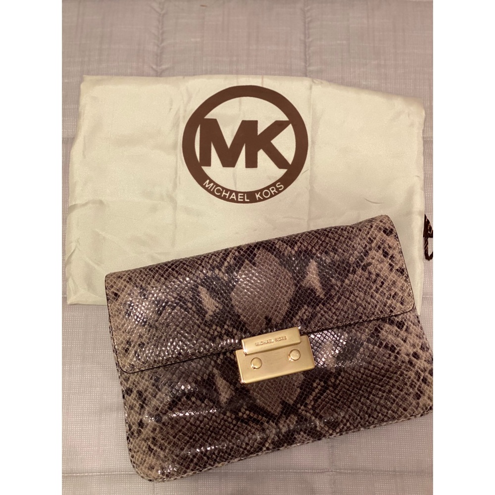 Michael Kors Clutch